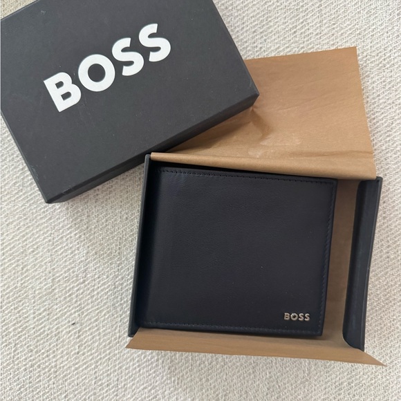Hugo Boss Black Leather Card Holder - Picture 1 of 4